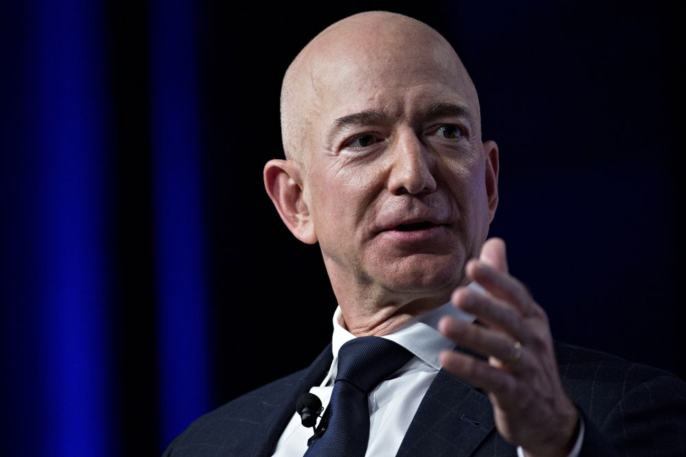 Jeff Bezos will fly to space