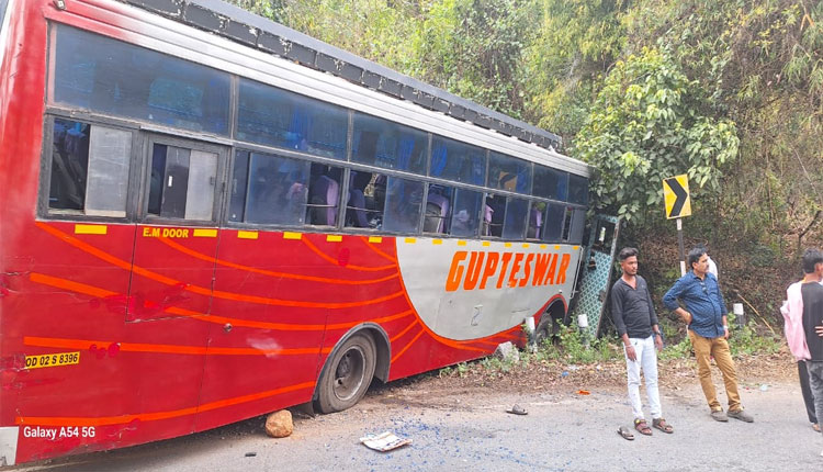 Wedding bus accident at Taptapani Ghat more than 15 injured